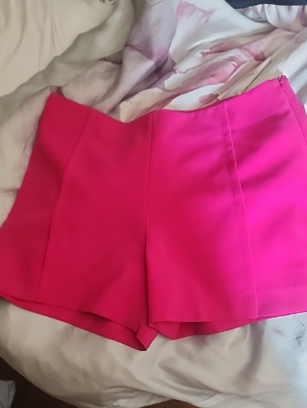 Mango Hot Pink High-Waist Tailored Women's Shorts- New without Tags never worn
